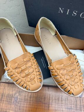 Nisolo tan sandals